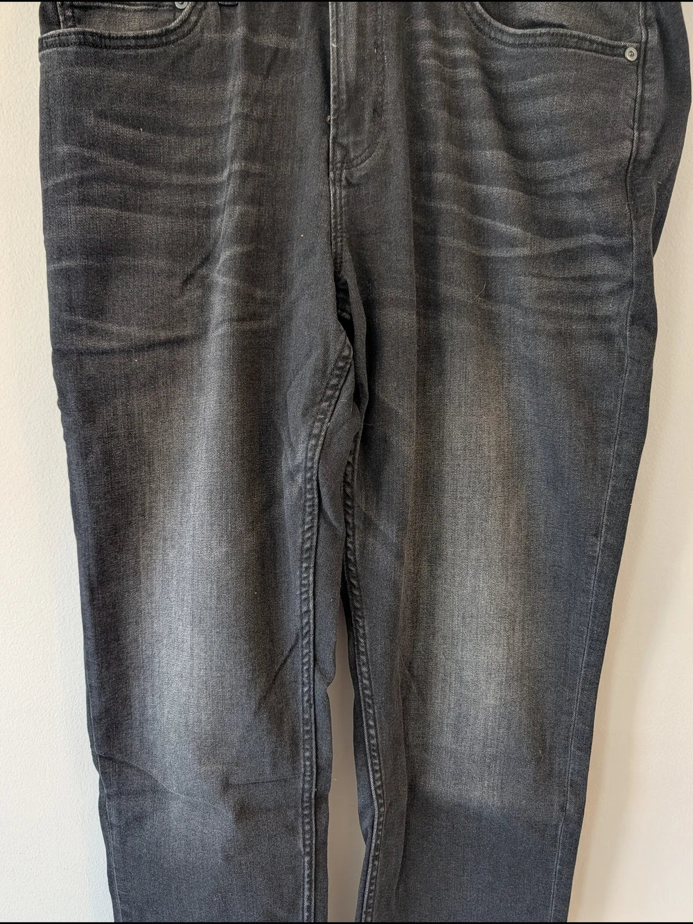 Banana Republic 34x30 Men's Black Washed Travel  Jeans